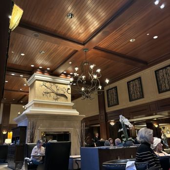 SOCIAL - Lounges Near Me - Banff, Alberta