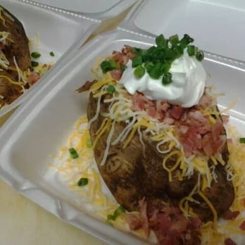 Downtown D'Lites Cafe - Cafes Near Me - Kilgore, Texas