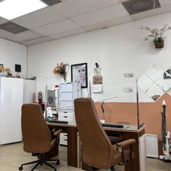 Lee's Nails & Spa