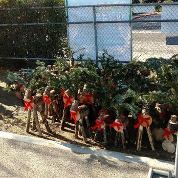 Spartans Tree Lot - Rudie's Cuties Hand-made reindeer and snowmen - Christmas Trees Near Me - Mountain View, California