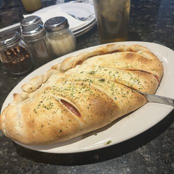 Winnemucca Pizzeria - Calzone - Pizza Near Me - Winnemucca, Nevada Winnemucca Pizzeria - Calzone - Pizza Near Me - Winnemucca, Nevada