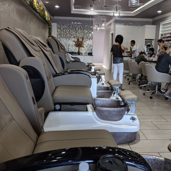 Glossy Nails - Nail Salons Near Me - Rocklin, California