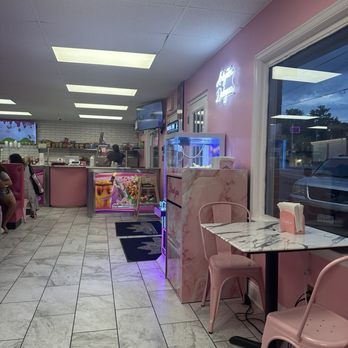 Antojitos Daleyza - Inside & Front Counter - Ice Cream & Frozen Yogurt Near Me - Roanoke, Virginia Antojitos Daleyza - Inside & Front Counter - Ice Cream & Frozen Yogurt Near Me - Roanoke, Virginia