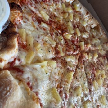 Pizza Castle - Pineapple pizza - Pizza Near Me - Albuquerque, New Mexico