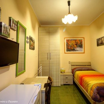 B&B In Centro a Pacentro - San Marco Room: single room and balcony with square view. - Bed & Breakfast Near Me - Pacentro, AQ B&B In Centro a Pacentro - San Marco Room: single room and balcony with square view. - Bed & Breakfast Near Me - Pacentro, AQ