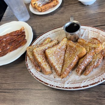 Toast - Cinnamon swirl French toast and yes, it is as amazing as it. Jenna was a fantastic waitress. - Breakfast & Brunch Near Me - Hull, Massachusetts