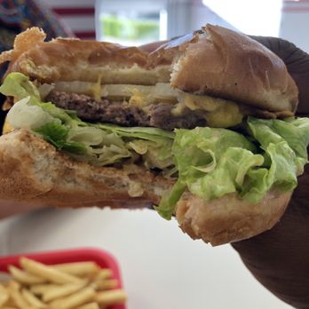 In-N-Out Burger - Yummy Single Cheeseburger - Burgers Near Me - Fort Worth, Texas