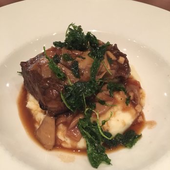 MW Restaurant - Braised short ribs with truffle mashed potatoes - New American Near Me - Honolulu, Hawaii MW Restaurant - Braised short ribs with truffle mashed potatoes - New American Near Me - Honolulu, Hawaii