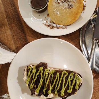 Babu's Bakery & Coffeehouse - Cafes Near Me - Zürich, ZH Babu's Bakery & Coffeehouse - Cafes Near Me - Zürich, ZH