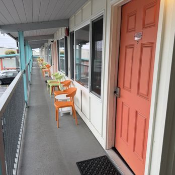 Atomic Motel - Hotels Near Me - Astoria, Oregon