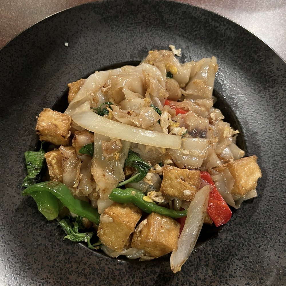 Raan Thai - Thai Near Me - Smithtown, New York Raan Thai - Thai Near Me - Smithtown, New York