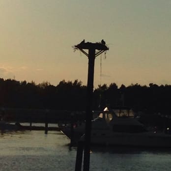 Spring Point Ledge Lighthouse - Osprey nest at sunset - Landmarks & Historical Buildings Near Me - South Portland, Maine Spring Point Ledge Lighthouse - Osprey nest at sunset - Landmarks & Historical Buildings Near Me - South Portland, Maine