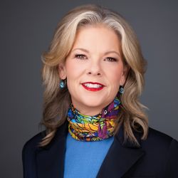 2mm Headshots and Event Photography - CEO Headshots for Wealth Management