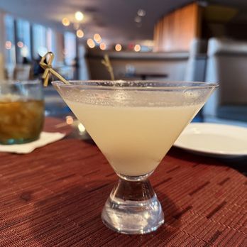 Bonavista Lounge - Lychee Martini - Lounges Near Me - Los Angeles, California Bonavista Lounge - Lychee Martini - Lounges Near Me - Los Angeles, California