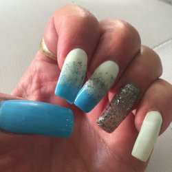 Aria Nails - Colorful and fun!