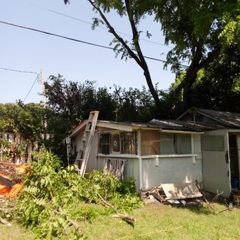 Perez Lawn Care - a house that has been torn down - Lawn Services Near Me Perez Lawn Care - a house that has been torn down - Lawn Services Near Me