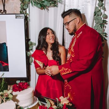 M2M Bakery - Custom Wedding cakes - Cupcakes Near Me - Richardson, Texas