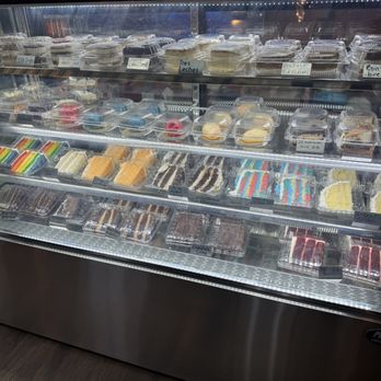 Giovanni's Pizza & Subs - Dessert cakes - Pizza Near Me - Davenport, Florida Giovanni's Pizza & Subs - Dessert cakes - Pizza Near Me - Davenport, Florida