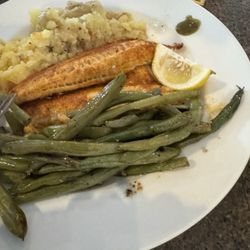 Grillroom 1901 - Walleye with smashed Yukon potatoes and green beans