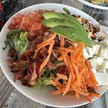 Wild Oak Cafe - Cobb Salad - Cafes Near Me - Glendale, California