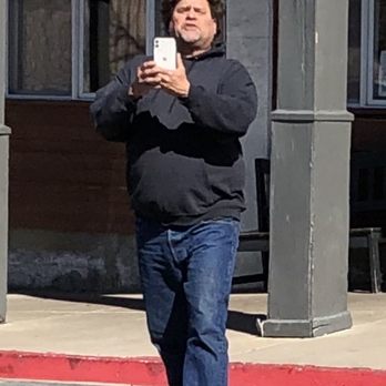 Julian Market - Julian Market & Deli employee - Grocery Near Me - Julian, California