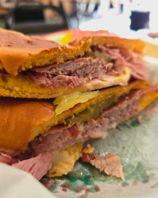Havana Sandwich Shop by null