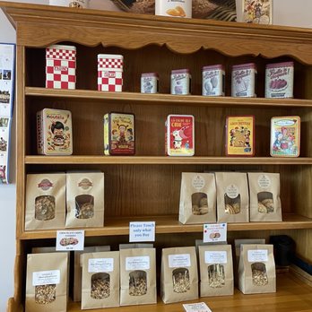Petit Pierre Bakery - Cafes Near Me - Seattle, Washington