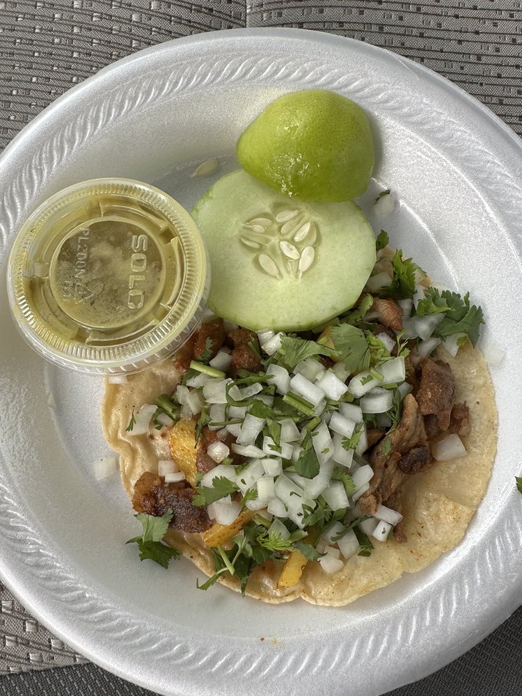 Tacos Julio Logo