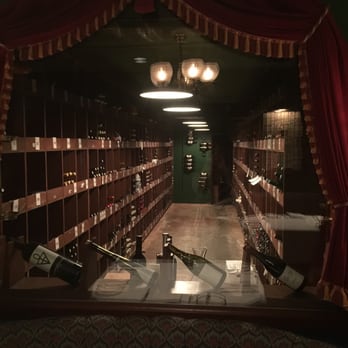 Pacific Dining Car - Wine cellar - Steakhouses Near Me - Los Angeles, California Pacific Dining Car - Wine cellar - Steakhouses Near Me - Los Angeles, California