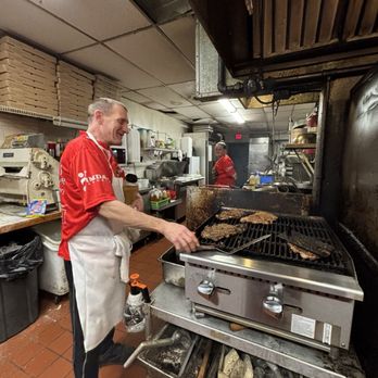 Mona Lisa Restaurant & Bar - Mike the grill master - Pizza Near Me - Norfolk, Virginia Mona Lisa Restaurant & Bar - Mike the grill master - Pizza Near Me - Norfolk, Virginia