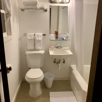 Golden Lion Inn - Hotels Near Me - Raymond, Washington