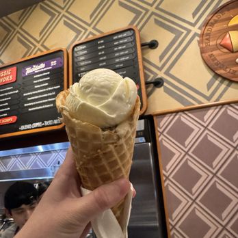 Salt & Straw - Ice Cream & Frozen Yogurt Near Me - Anaheim, California