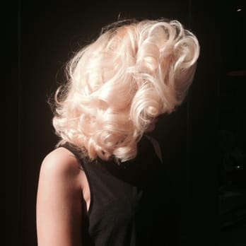 7 Faraday - Hair Salons Near Me - Paris, 75