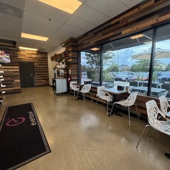 everbowl - Inside - Acai Bowls Near Me - Chesapeake, Virginia