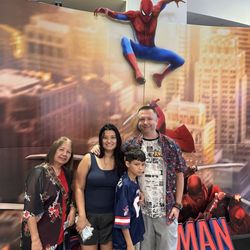 Marcus Gurnee Mills Cinema - Getting ready to see new Spider-Man movie, in 4-D