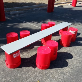 Moveable Feast - Seating & Tables - Food Trucks Near Me Moveable Feast - Seating & Tables - Food Trucks Near Me