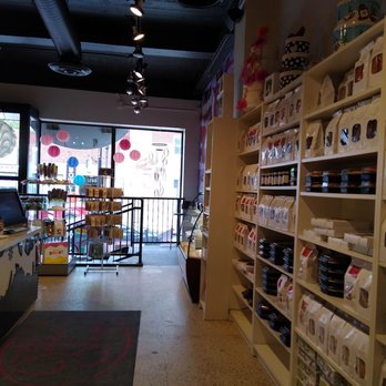 The Cake Shop - Inside the bakery - Bakeries Near Me - Ottawa, Ontario