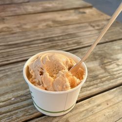 Golden Sweets - Pumpkin Ice Cream
