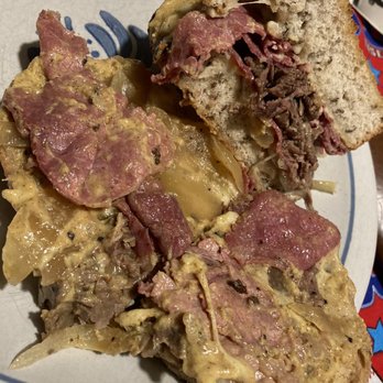 Sweet Lou's Bistro - Sweet Lou.  Sizeable areas where there was no corn beef. Skimpy amount of meat. - Wine Bars Near Me - Schuylerville, New York