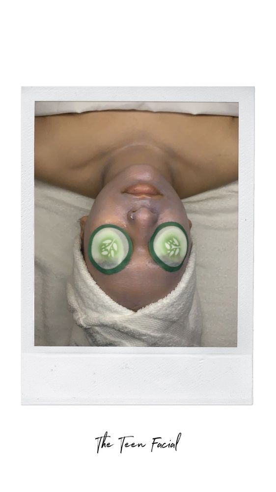 Jeanette’s Skin Studio Logo