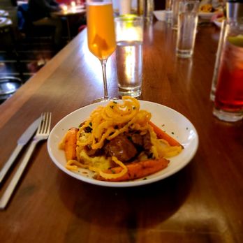 Bourbon N' Bubbles - Beef tenderloins with mashed potatoes - Bars Near Me - Charleston, South Carolina