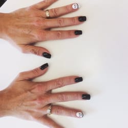 Halloween nail design