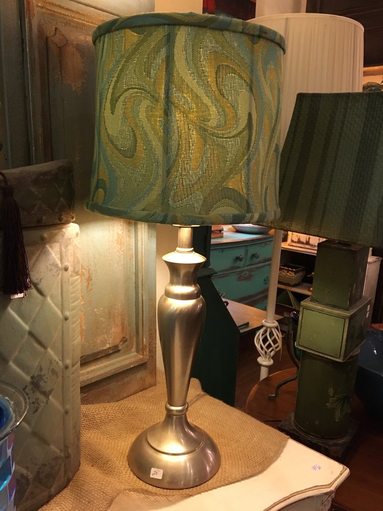 WESTWOOD ANTIQUES & UNIQUE FURNISHINGS Updated September 2024 15