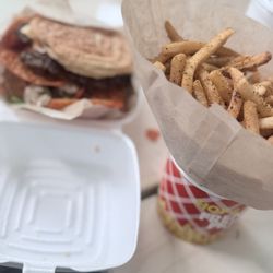 Incredible Burger - Combo meal