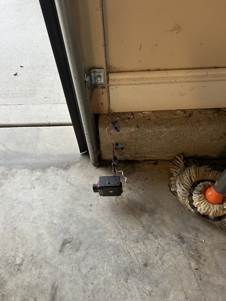 Slide of Elders Construction