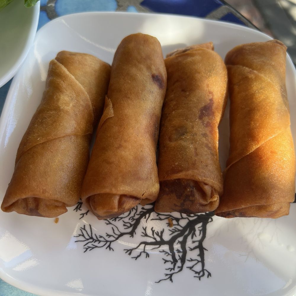 Egg rolls Egg rolls