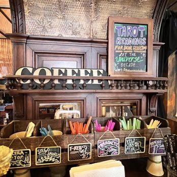 Roxa Hammock Cafe - Cafes Near Me - Santa Cruz, California
