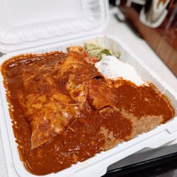 El Tepeyac Cafe - Chicken enchiladas