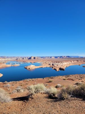 Wahweap Overlook by null