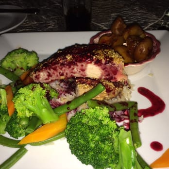 Restaurante Casa Colorada - A delicious Tuna Steak with steamed veggies. - Mexican Near Me - Guanajuato, GUA